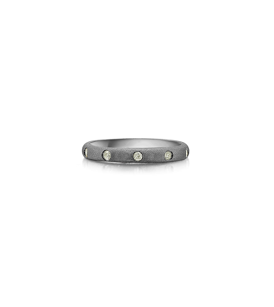 Diamond 5 Stone Flush Band - 14K Black Gold / 5 - Olive & Chain Fine Jewelry