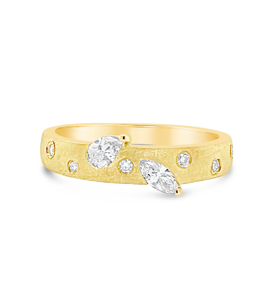 Diamond Celestial Protruding Band - 14K Yellow Gold / 5 - Olive & Chain Fine Jewelry