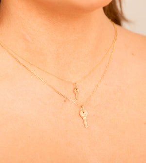 14k Gold Key Charm Necklace - 14K - OLIVE & CHAIN Fine Jewelry