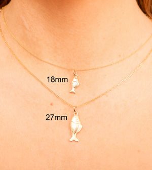 14k Gold Fish Charm Necklace - 14K - OLIVE & CHAIN Fine Jewelry