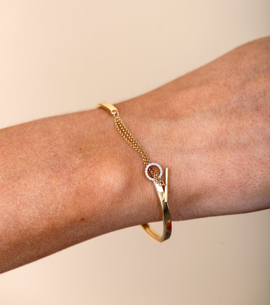 Diamond Toggle Flexible Bangle - 14K - OLIVE & CHAIN Fine Jewelry