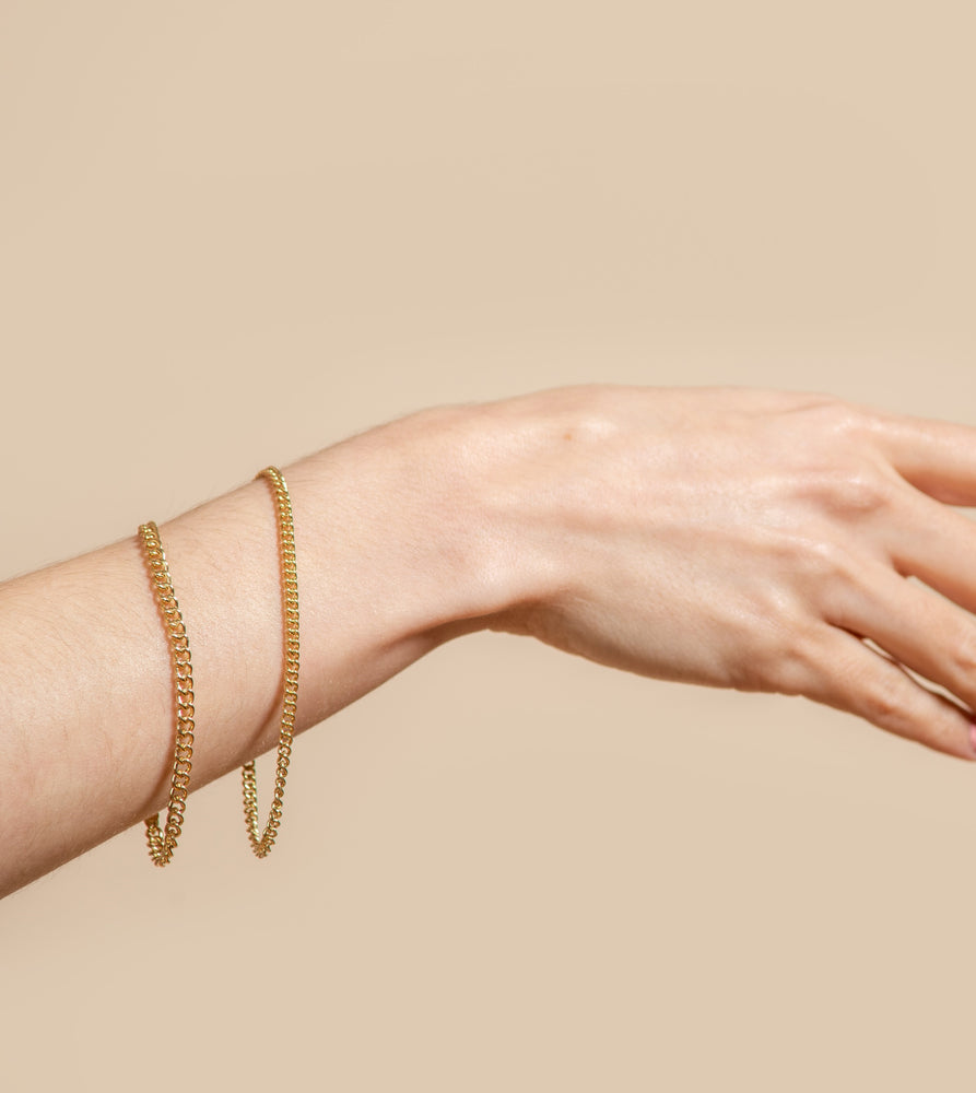 14K Gold Curb Link Chain Bracelet - 14K - OLIVE & CHAIN Fine Jewelry