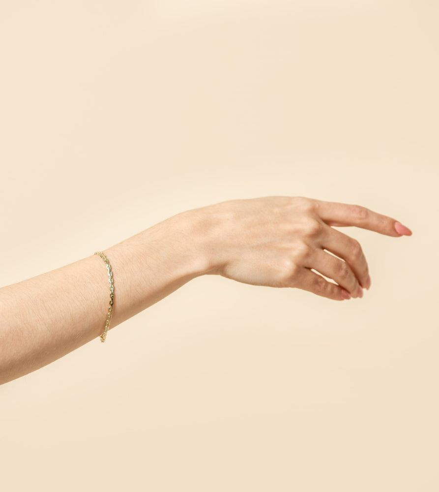 14k Gold Flat Link Bracelet - 14K - OLIVE & CHAIN Fine Jewelry