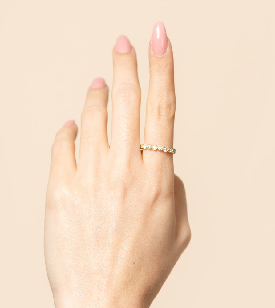 Diamond Alternating Bezel Set Band - 14K - OLIVE & CHAIN Fine Jewelry