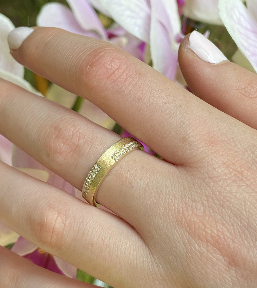 Diamond Element Band - 14K  - Olive & Chain Fine Jewelry